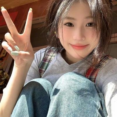 公寓里的两个女人